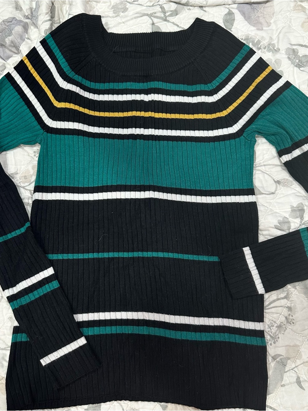 Sweater Black, Teal & White Striped